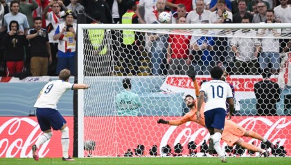  利物浦阿诺德角球直接破门，刷新队史进球纪录  