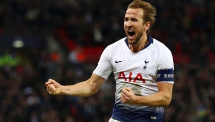  弗赖堡主帅创造队史最佳开局  